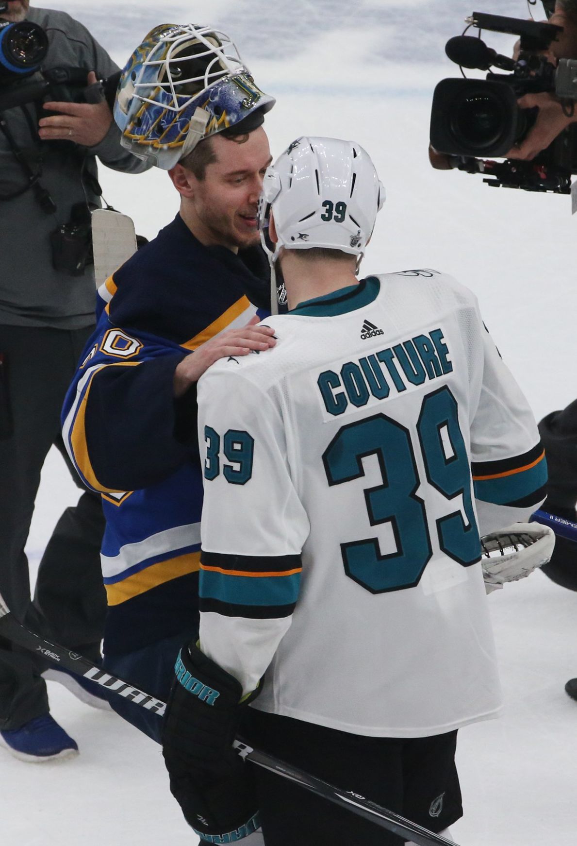 Blues and Sharks break into match 6 of the semi-finals